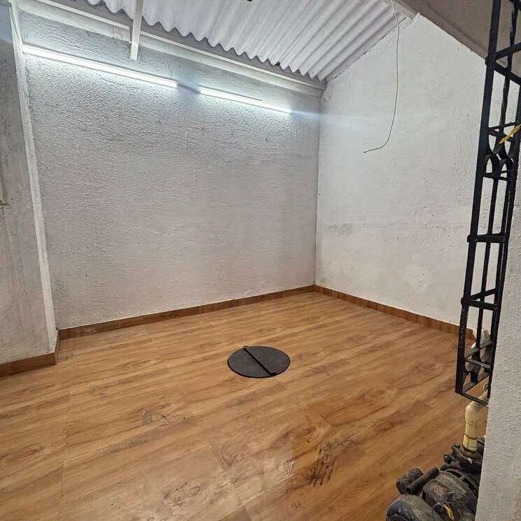 Room, sv patel nagar 3 Bedroom 1600 Sq.Ft. Independent House In Sv Patel Nagar Mumbai 9255363