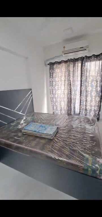 2 BHK Apartment For Rent in Vile Parle East