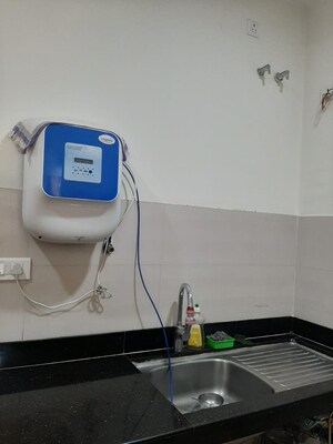 Furnished Amenities in 3 BHK Apartment at Brahma Avenue, Kondhwa – for Rent