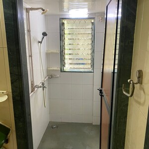 Bathroom in 1 BHK Apartment at Manish Nagar Shopping Centre, Manish Nagar – for Rent