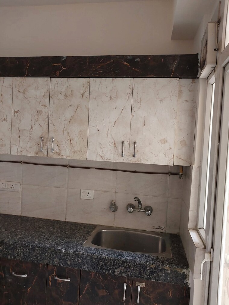 Bathroom, ajnara-homes 3 Bedroom 1395 Sq.Ft. Apartment In Sector 16b Greater Noida Greater Noida 9255381