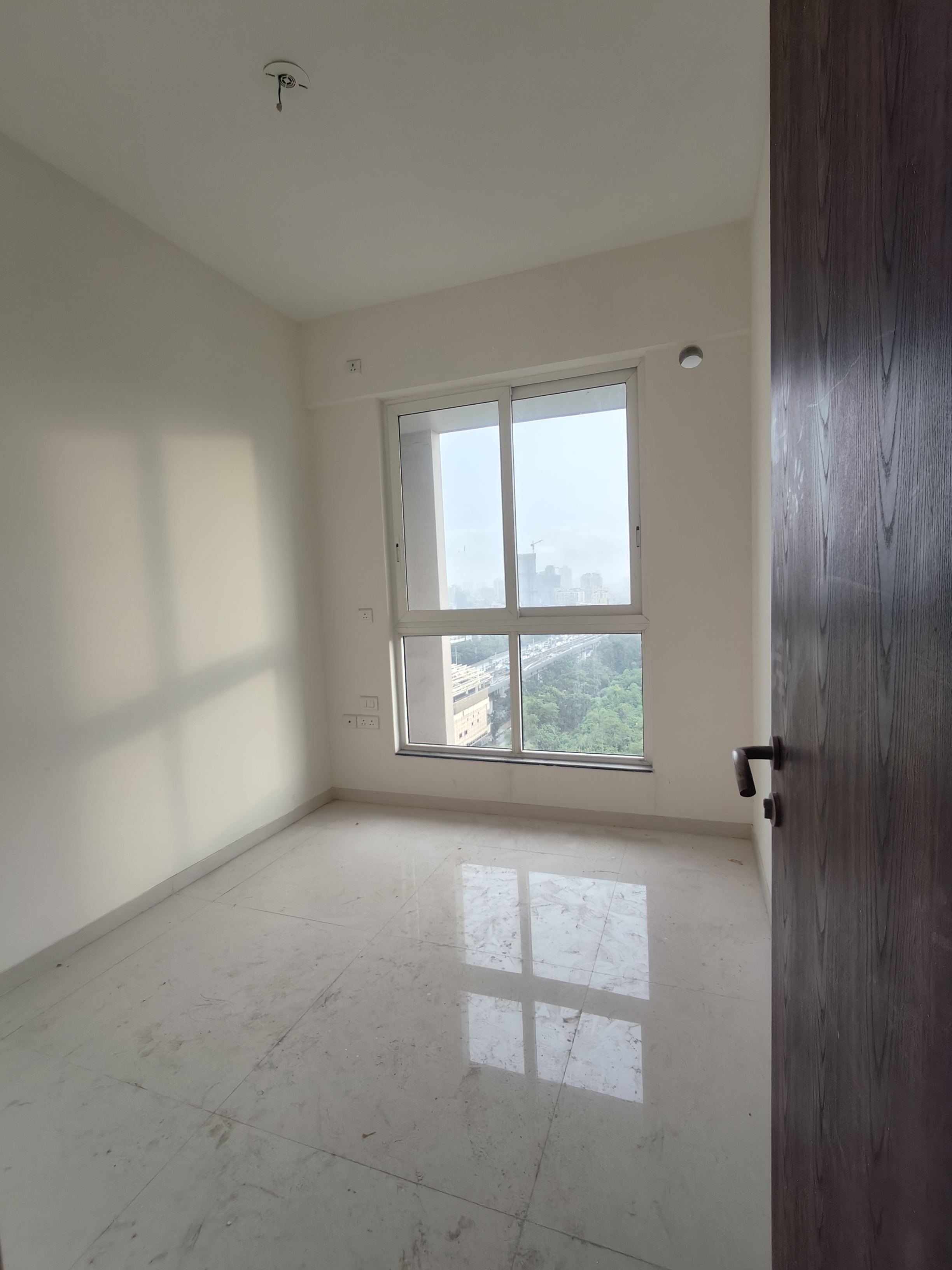 2 BHK + Pooja Room,Extra Room 517 Sq.Ft. Apartment in Sheth Zuri