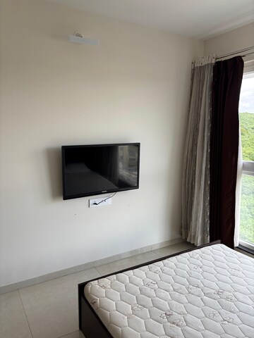 Room in Studio Apartment at Blue Pearl Paradise, Baner – for Rent