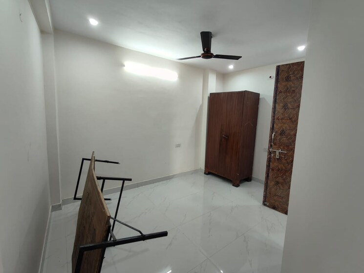 Room, mayur vihar 1.5 Bedroom 450 Sq.Ft. Builder Floor In Mayur Vihar Delhi 9255670