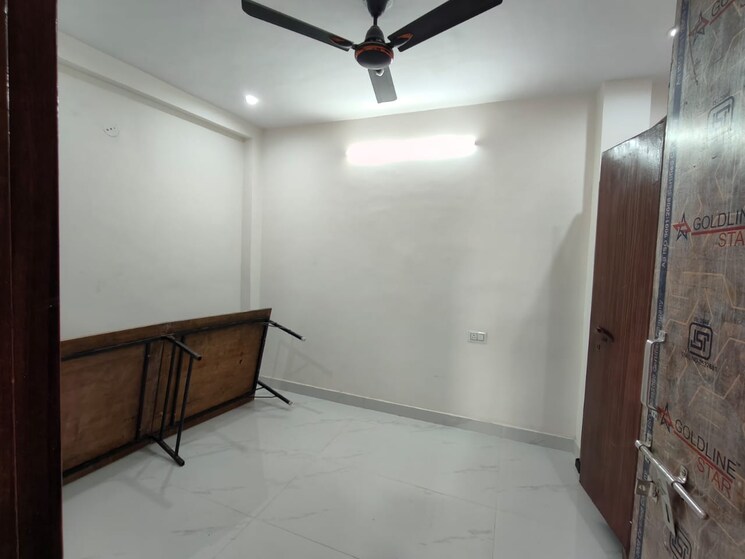 Room, mayur vihar 1.5 Bedroom 450 Sq.Ft. Builder Floor In Mayur Vihar Delhi 9255670