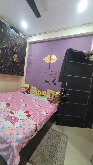 Bedroom in 2 BHK Builder Floor at Shalimar Bagh – for Sale