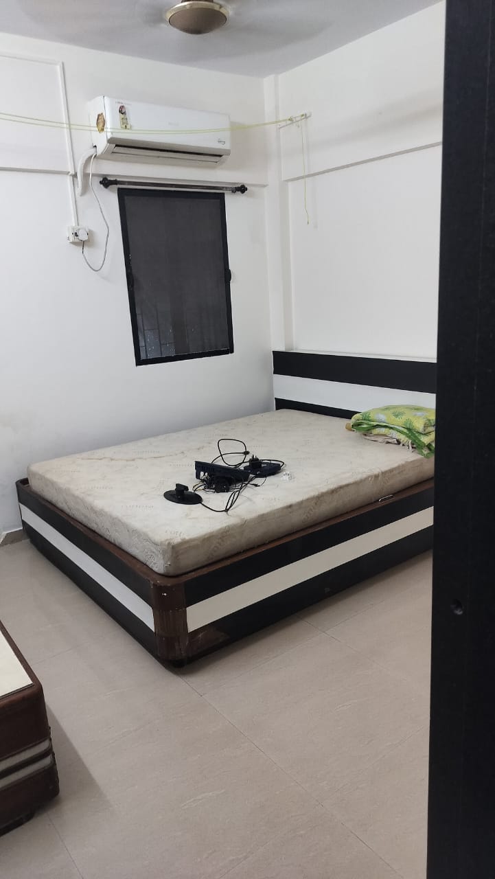 1 BHK Apartment For Rent in Gold Star