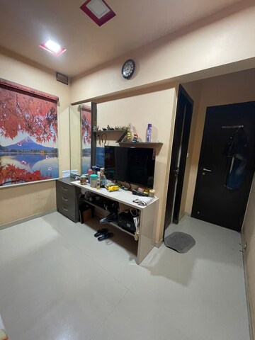 Room in 2 BHK Apartment at Dosti Group Imperia, Manpada – for Sale