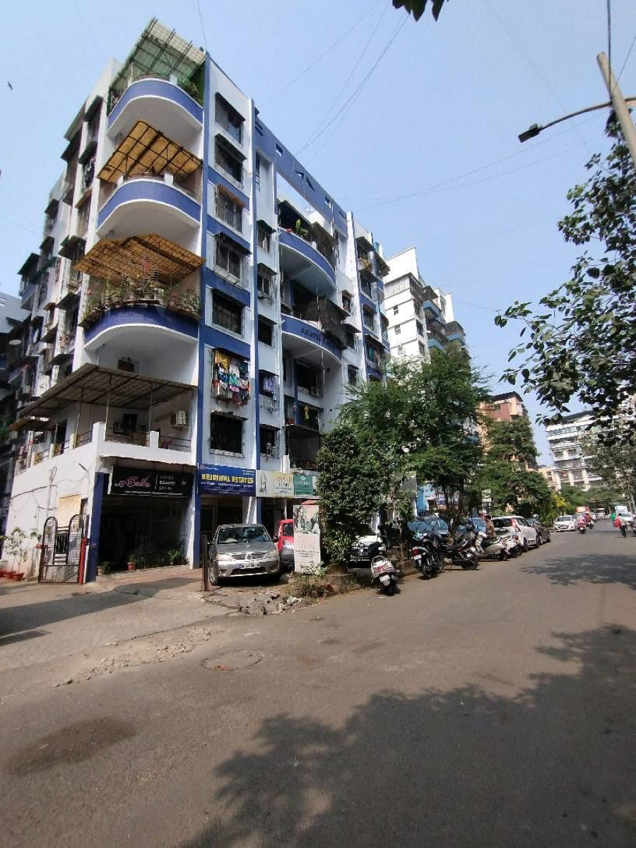 3 BHK + Pooja Room Apartment For Rent in Gayatri Sankul