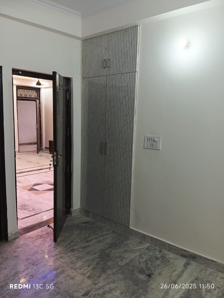 Room, gyan khand i 3 Bedroom 1145 Sq.Ft. Apartment In Gyan Khand I Ghaziabad 9255818