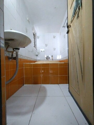 Bathroom in 3 BHK Apartment at Gayatri Sankul, Kharghar Sector 20 – for Sale