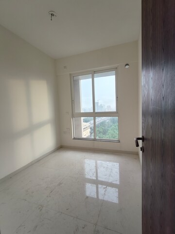 2 BHK Apartment For Sale in Sheth Zuri, Laxmi Nagar