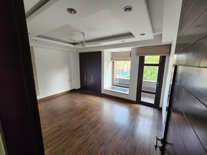 Room in 4 BHK Builder Floor at Saket – for Rent