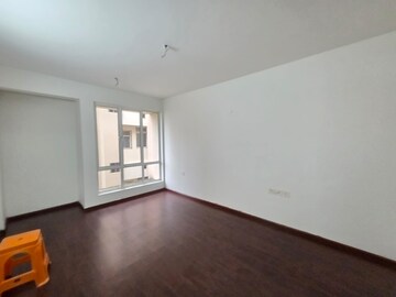 Room in 3 BHK Apartment at Aundh – for Sale