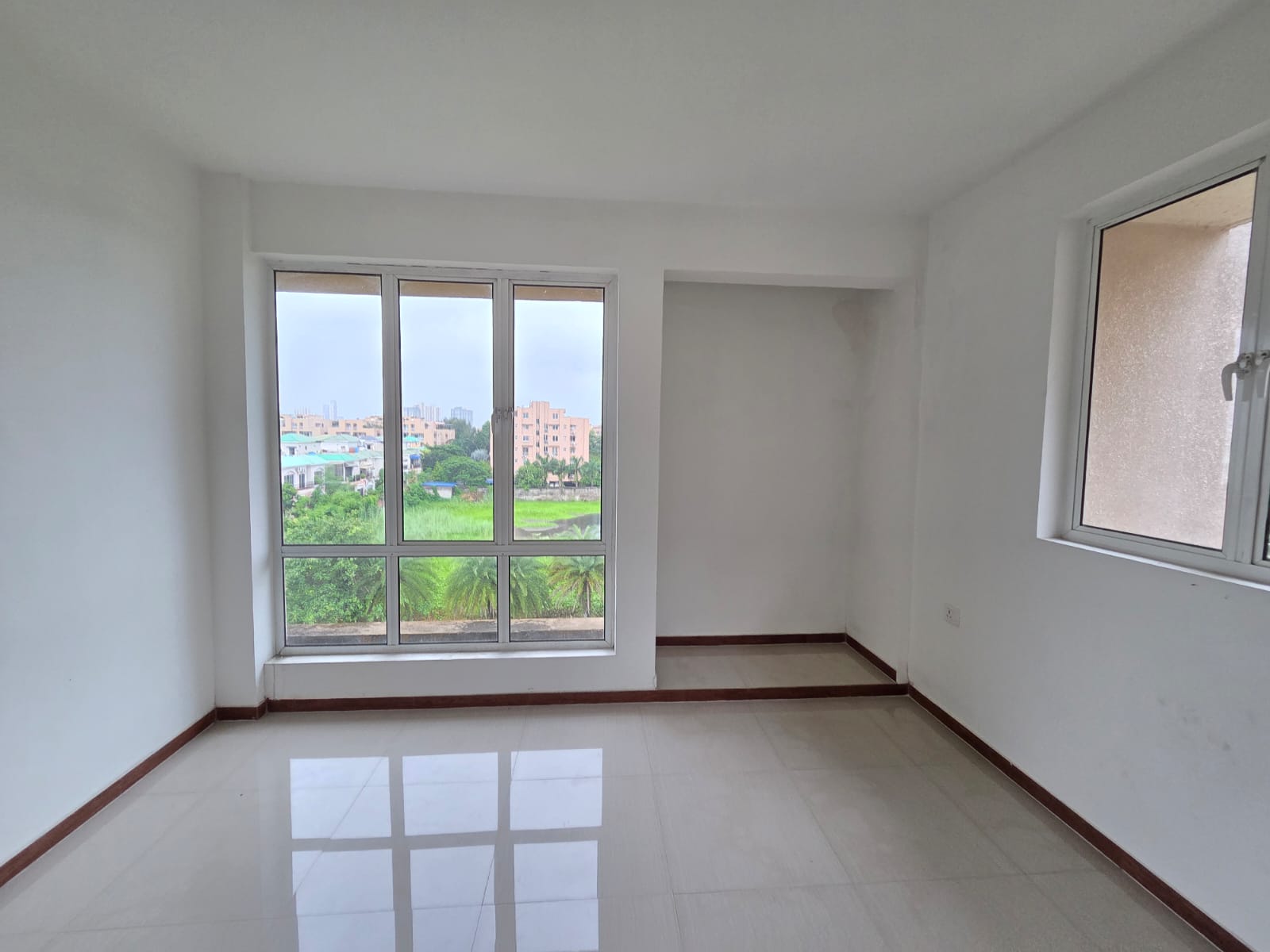 3 BHK + Pooja Room 1355 Sq.Ft. Apartment in Blossom N Springs