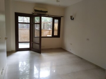 Room in 4 BHK Builder Floor at Anand Lok – for Rent