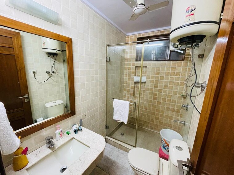 Master Bedroom, saket 4 Bedroom 2700 Sq.Ft. Builder Floor In Saket Delhi 9255991