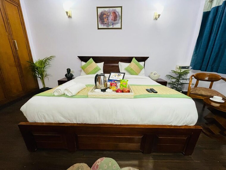 Bedroom, saket 4 Bedroom 2700 Sq.Ft. Builder Floor In Saket Delhi 9255991