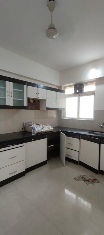 Kitchen in 3 BHK Apartment at Hiranandani Meadows, Manpada – for Rent