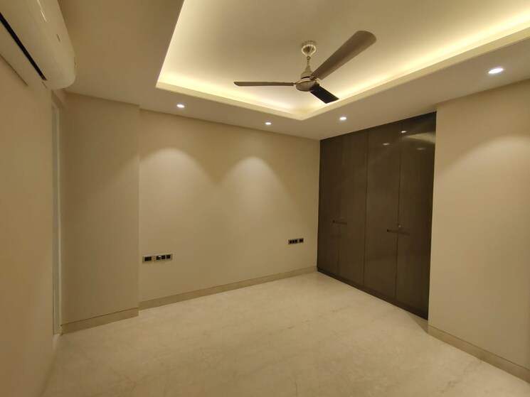 Room, navjeevan vihar 4 Bedroom 2700 Sq.Ft. Builder Floor In Navjeevan Vihar Delhi 9256004