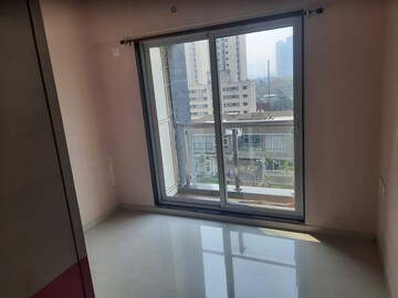 Room in 2 BHK Apartment at Siddhi Highland Haven, Balkum Pada – for Sale