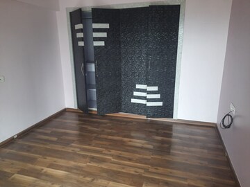 Room in 2 BHK Apartment at Siddhi Highland Haven, Balkum Pada – for Sale