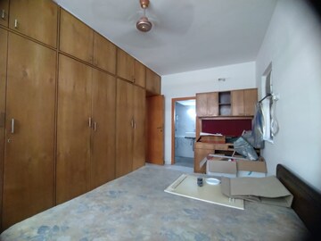 Bedroom in 2 BHK Apartment at K Raheja Vihar, Powai – for Rent