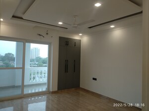 Room in 3 BHK Builder Floor at Fidato Honour Homes, Sector 89 – for Sale