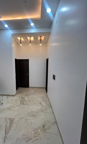 Room in 2 BHK Apartment at Unique Signature Mumbai, Mira Road – for Sale