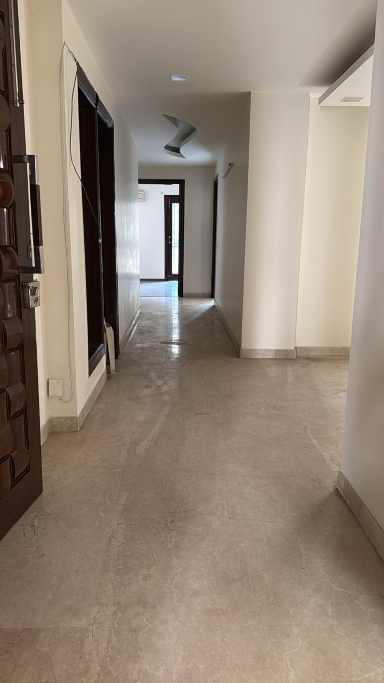 Room, saket 4 Bedroom 2700 Sq.Ft. Builder Floor In Saket Delhi 9256055