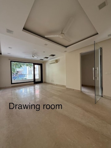 Room in 4 BHK Builder Floor at Saket – for Rent