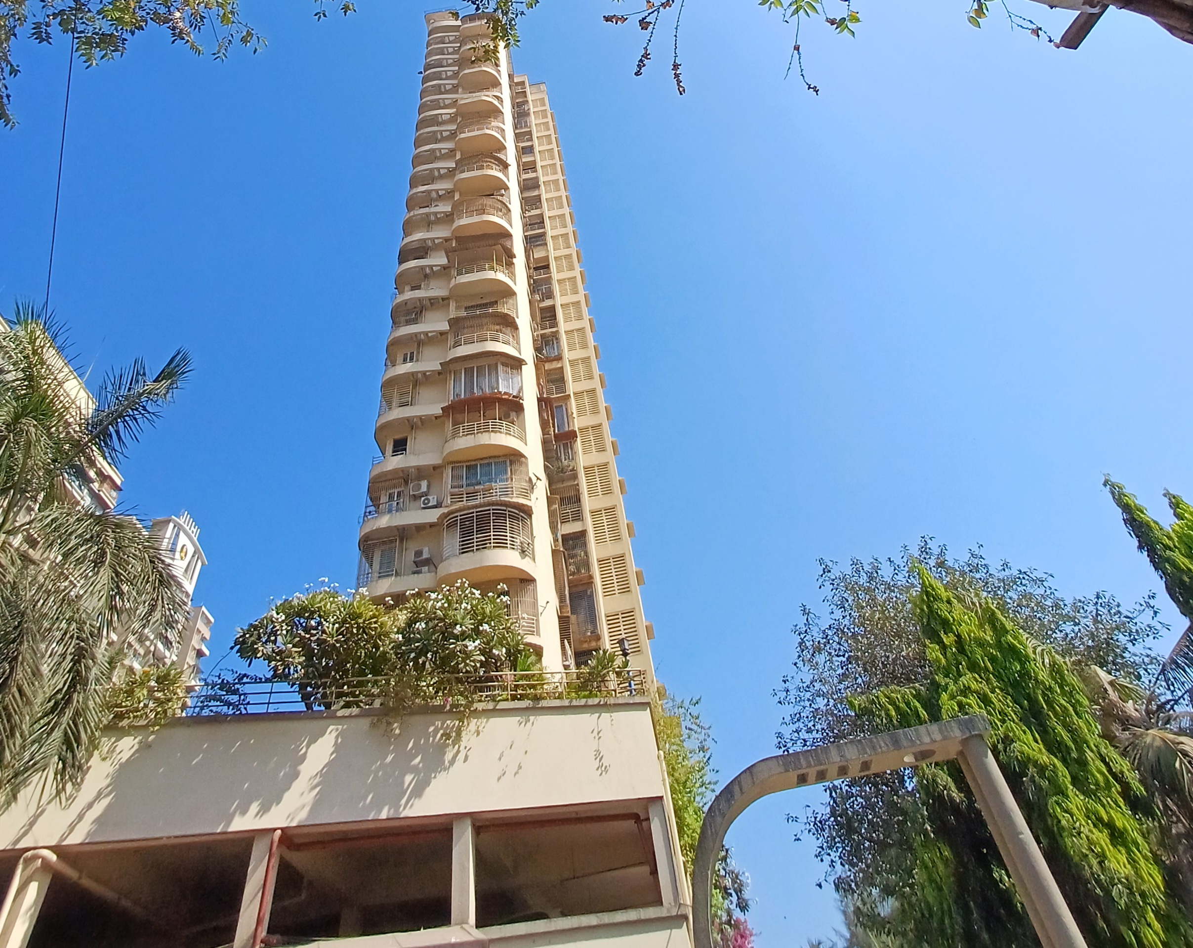 2 BHK Apartment For Rent in Gajra Bhoomi Oscar