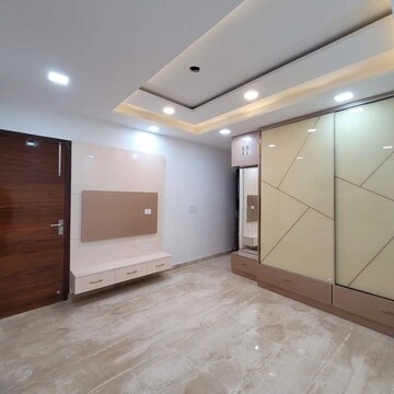 Bedroom in 4 BHK Builder Floor at TDI The Grand Retreat, Sector 88 – for Sale