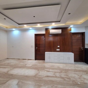Living Room in 4 BHK Builder Floor at TDI The Grand Retreat, Sector 88 – for Sale