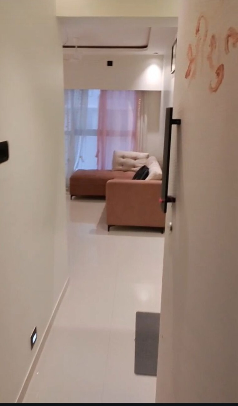 Living Room, uk-iridium 1 Bedroom 395 Sq.Ft. Apartment In Kandivali East Mumbai 9256081