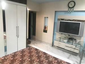 Bedroom in 2 BHK Apartment at Oxford Apartments Bandra West, Bandra West – for Rent