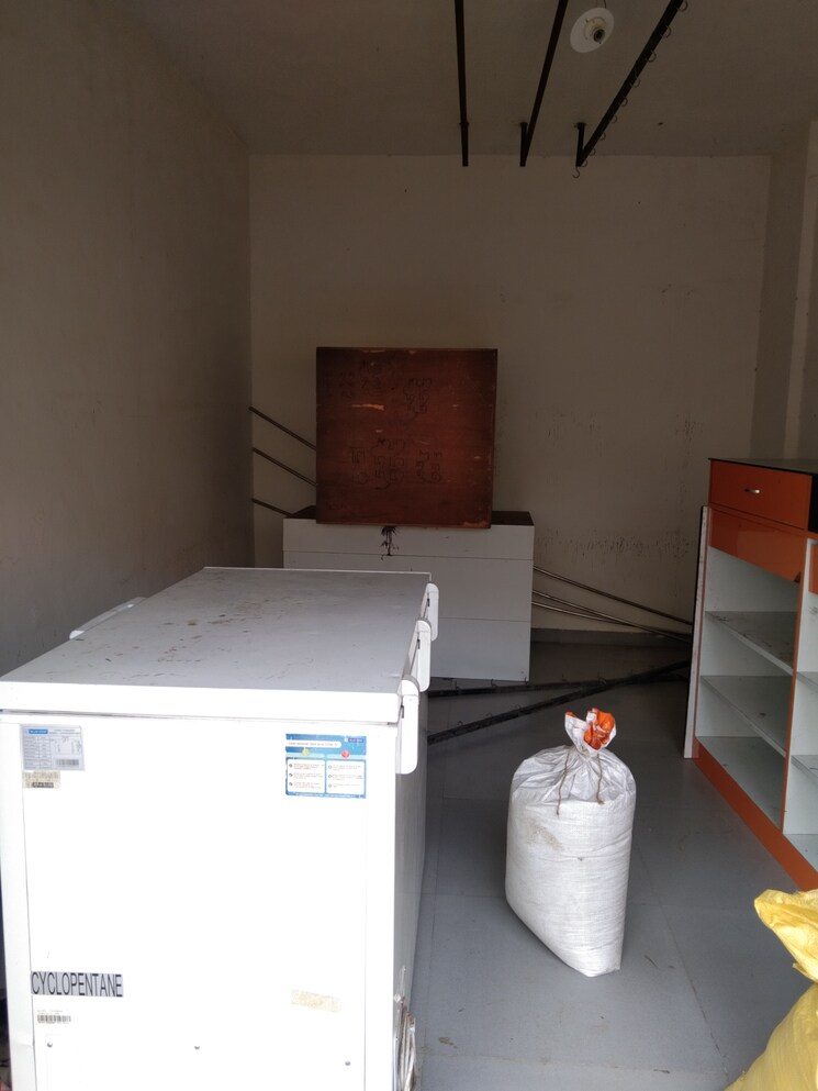 Team Area, narhe Commercial Shop 120 Sq.Ft. In Narhe Pune 9256104