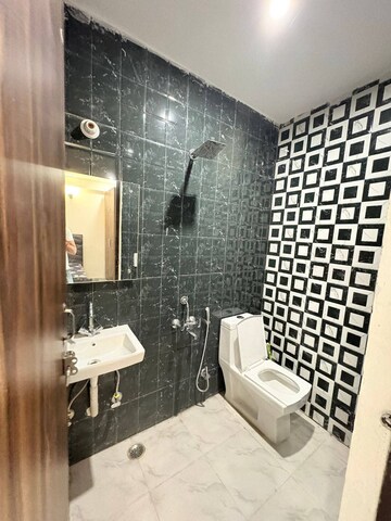 Bathroom in 2 BHK Builder Floor at Saket – for Rent