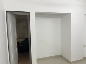 Room in 3 BHK Apartment at Andheri West – for Rent