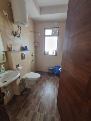 Bathroom in 2 BHK Builder Floor at Tanvi villa, Sector 45 – for Rent