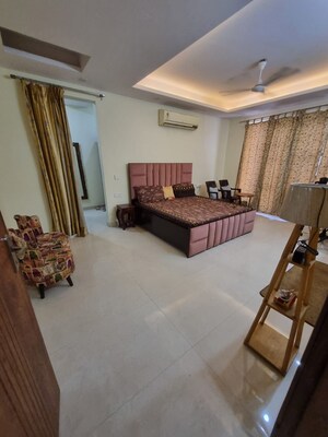 Living Room in 2 BHK Builder Floor at Tanvi villa, Sector 45 – for Rent