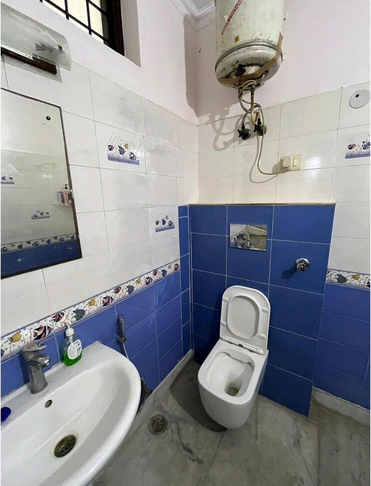 Master Bedroom, kaushik-complex 1 Bedroom 800 Sq.Ft. Independent House In Sector 52 Noida 9256159