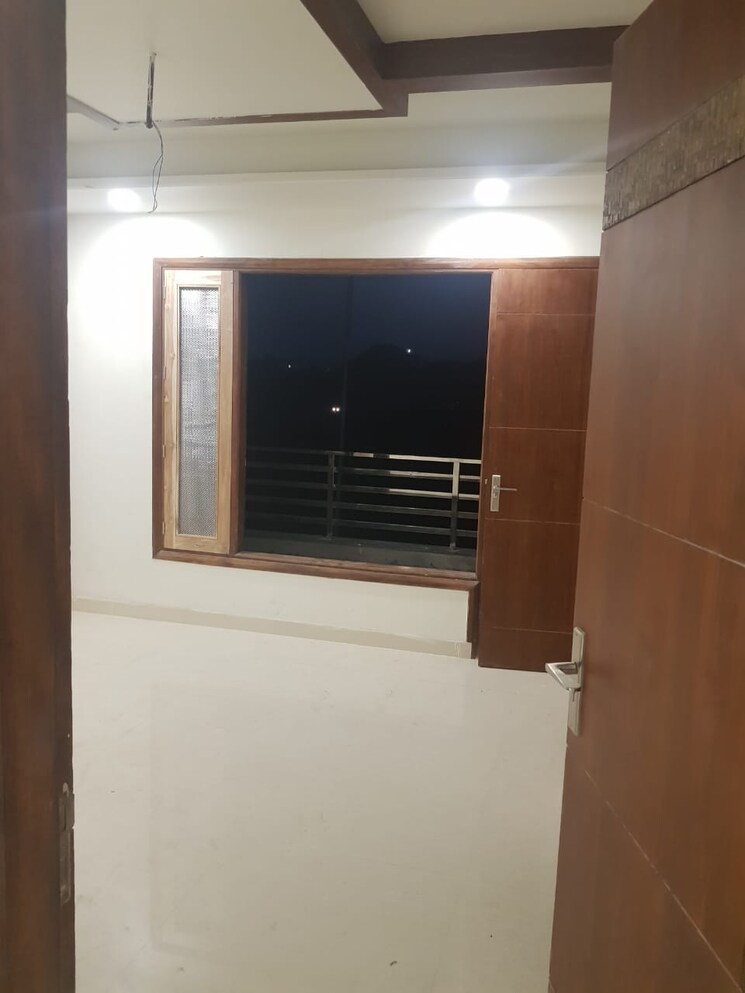 Bedroom, puri-kohinoor 3 Bedroom 1071 Sq.Ft. Builder Floor In Sector 89 Faridabad 9256165