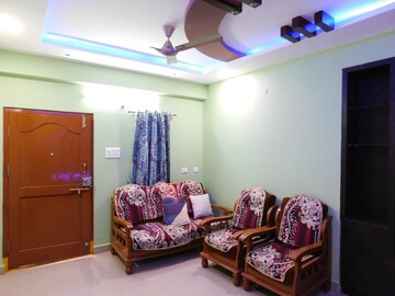 Bedroom in 2 BHK Builder Floor at Kondapur – for Rent