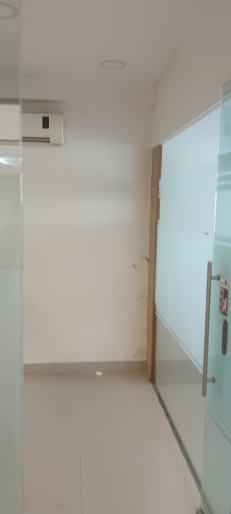 Common Area, cosmos-plaza Commercial Office Space 2000 Sq.Ft. In Andheri West Mumbai 9256175