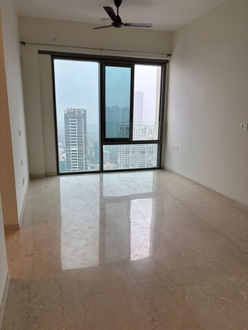 Room in 2 BHK Apartment at Piramal Mahalaxmi, Mahalaxmi – for Rent