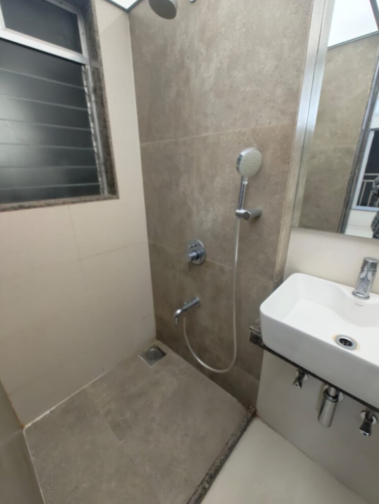 Bathroom, harasiddh-viraaj 2 Bedroom 625 Sq.Ft. Apartment In Malad East Mumbai 9256196