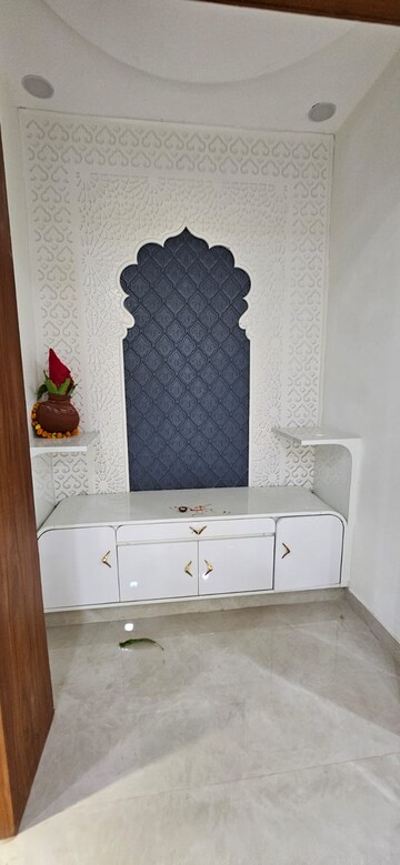 Bathroom in 5 BHK Builder Floor at TDI The Retreat, Sector 89 – for Sale