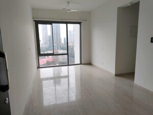 Room in 2 BHK Apartment at Piramal Mahalaxmi, Mahalaxmi – for Rent