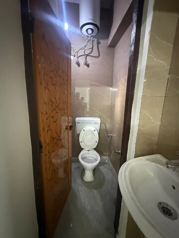 Bathroom in 2 BHK Apartment at Paschim Vihar – for Rent